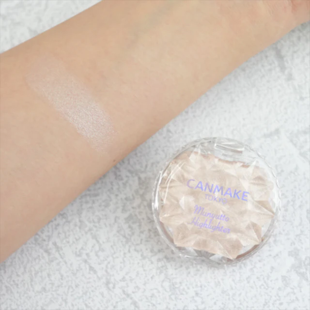 Canmake Munyutto Highlighter - Image 3