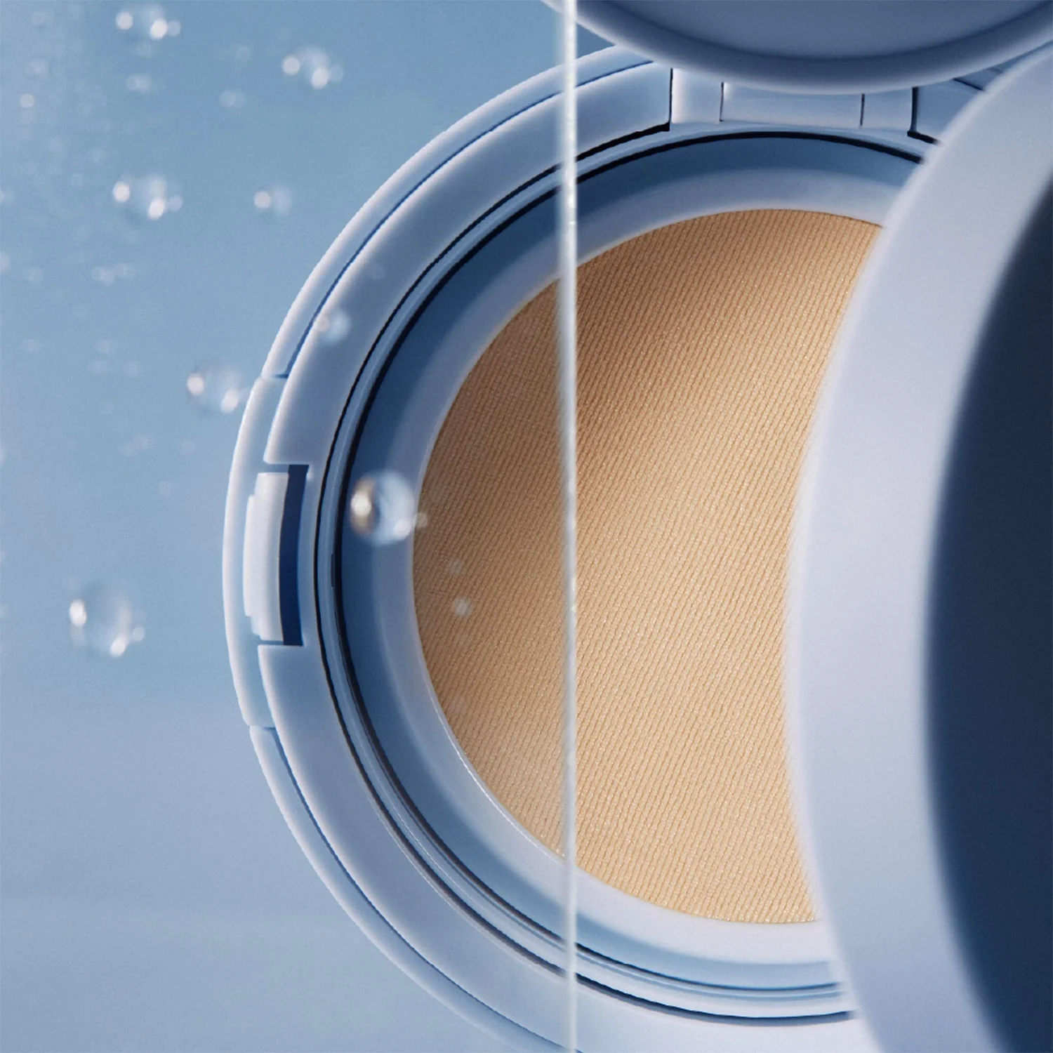 Celvoke Icy Frost Retouch Cushion - Image 4
