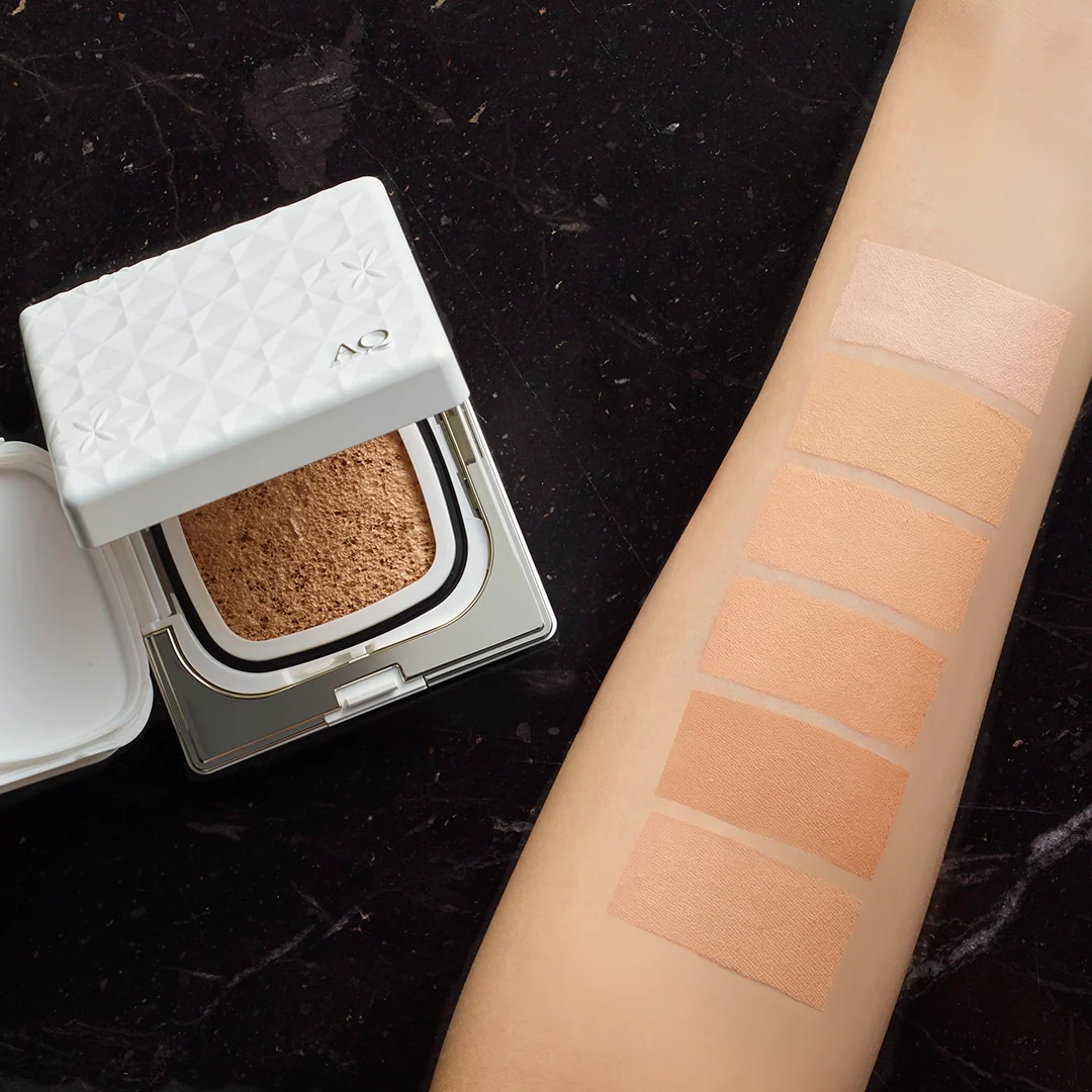 Decorte AQ Skin Forming Cushion Foundation - Image 3