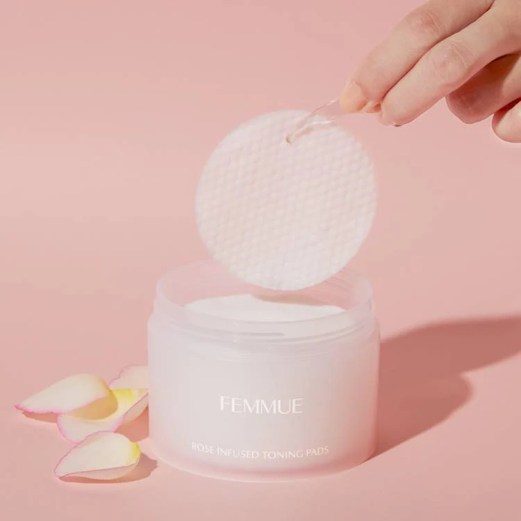 Femmue Rose Infused Toning Pad - Image 3