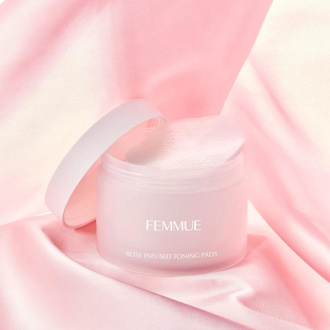 Femmue Rose Infused Toning Pad - Image 4