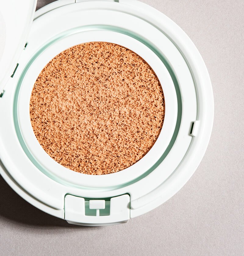 Haku Medicinal Serum Cushion Compact - Image 3