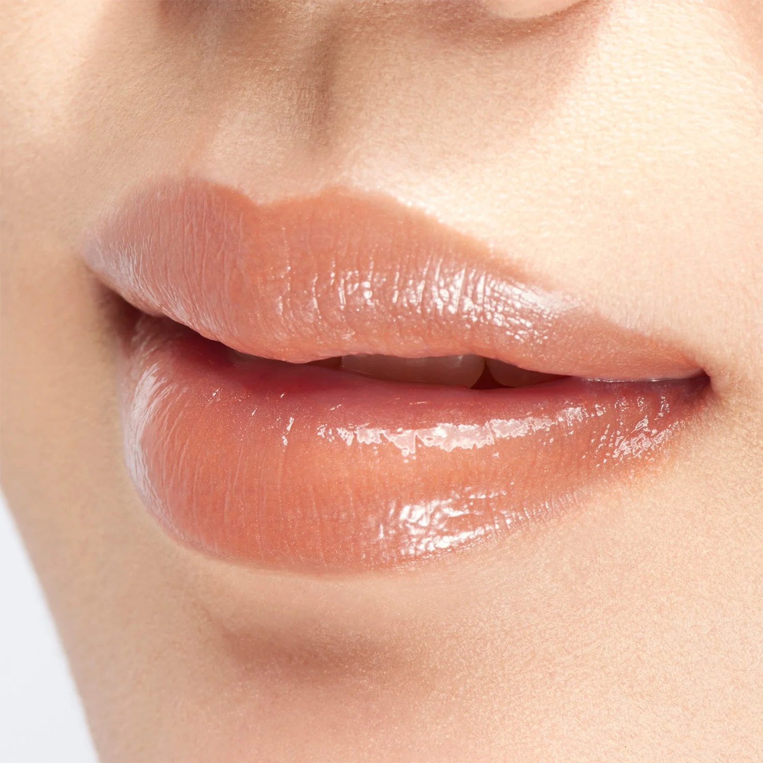 Lunasol Plump Mellow Lips - Image 2