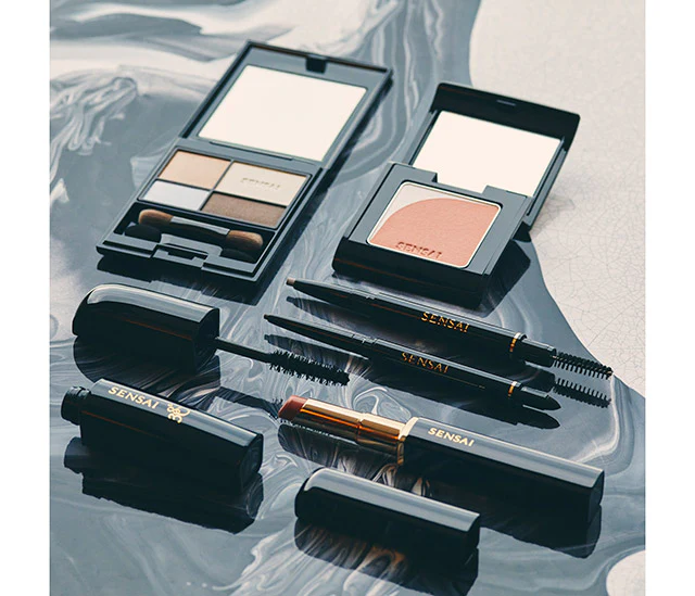 Sensai Contouring Lipstick - Image 3
