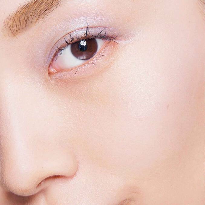 Shu Uemura Unlimited Lumi Matte Setting Gel in Powder - Image 4