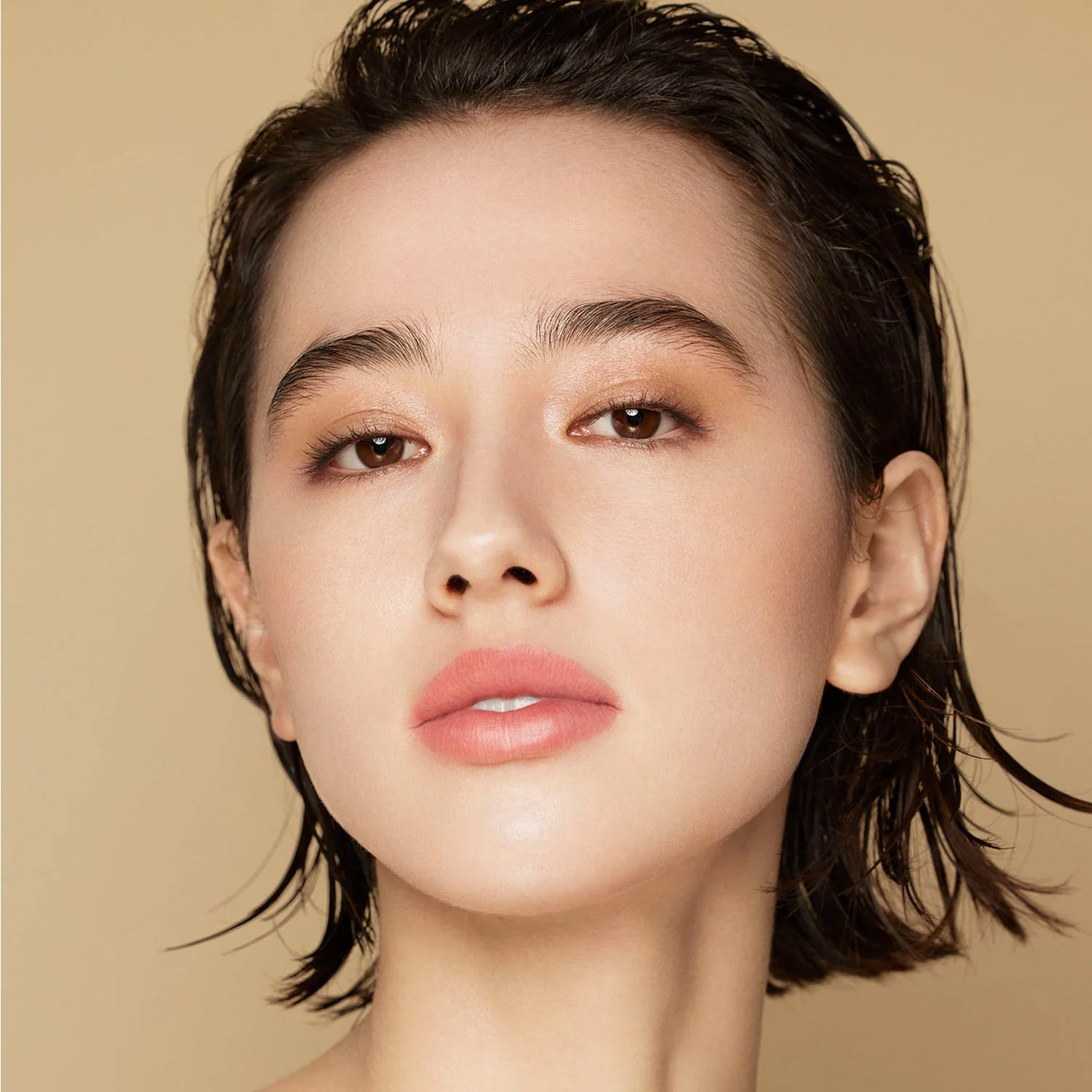 Suqqu Glow Cream Compact - Image 9