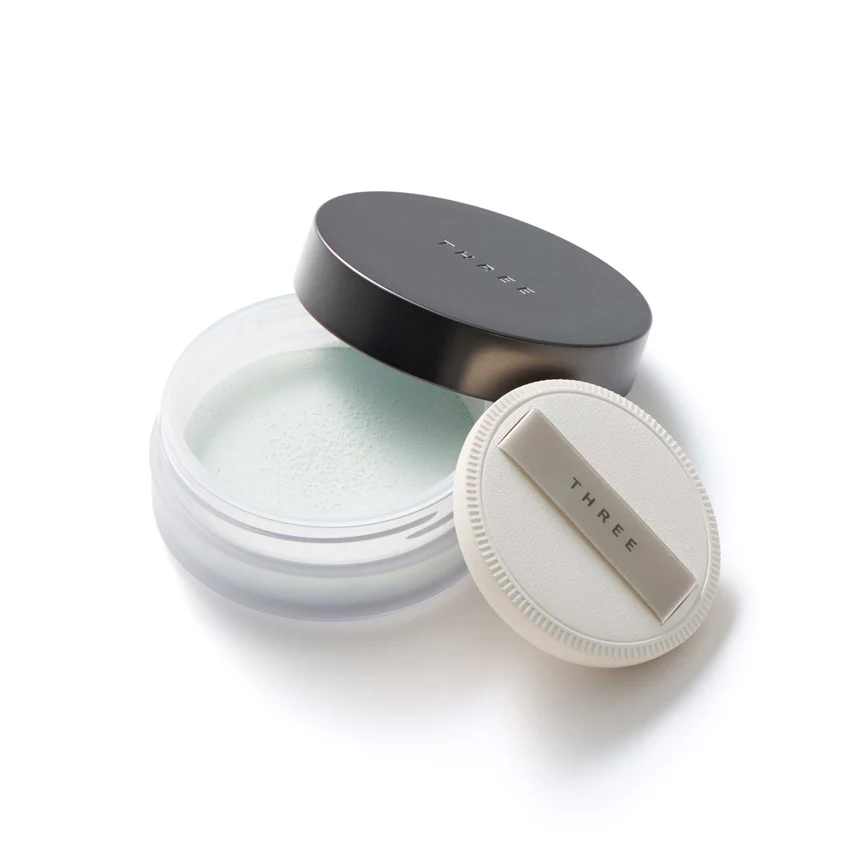 THREE Advanced Ethereal Smooth Operator Loose Powder - Image 9