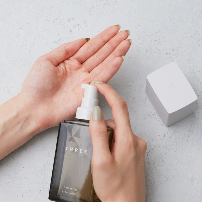 THREE Balancing Stem Lotion - Image 3