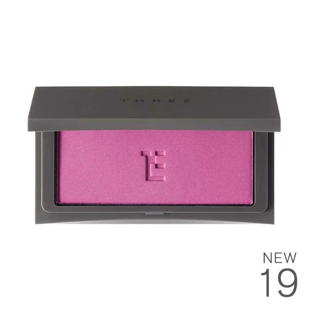 THREE Cheeky Chic Blush - Image 9