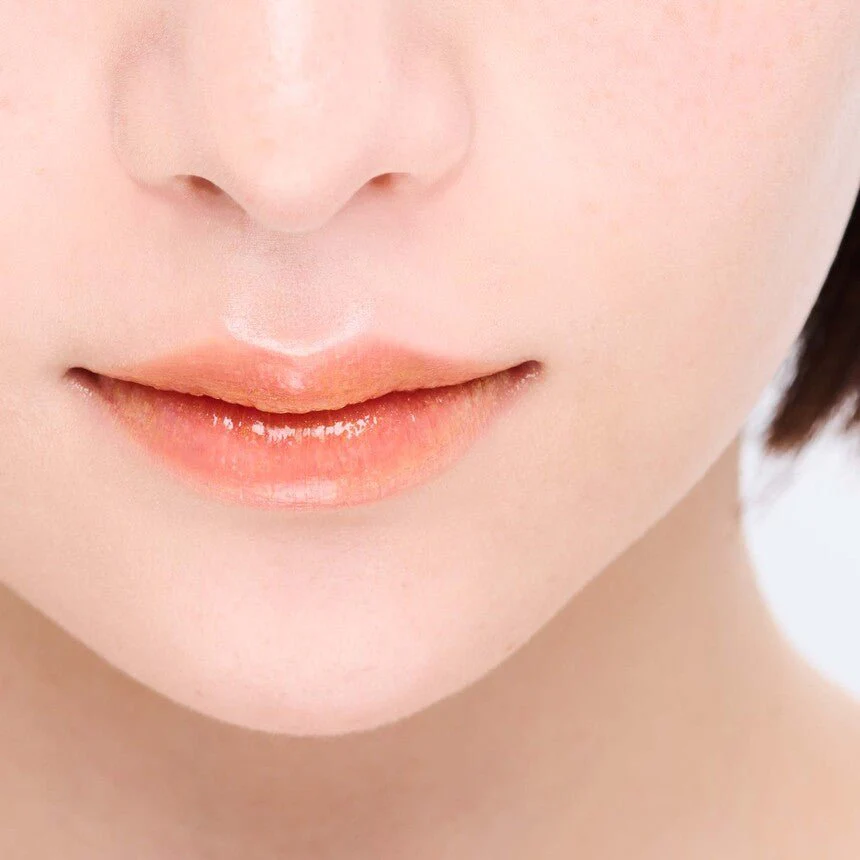 THREE Divine Lip Gem - Image 3