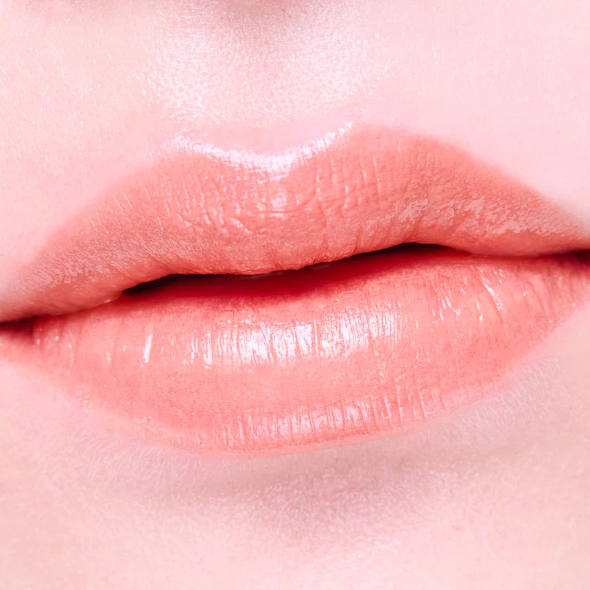 THREE Dream On Alluring Lip Stick - Image 3