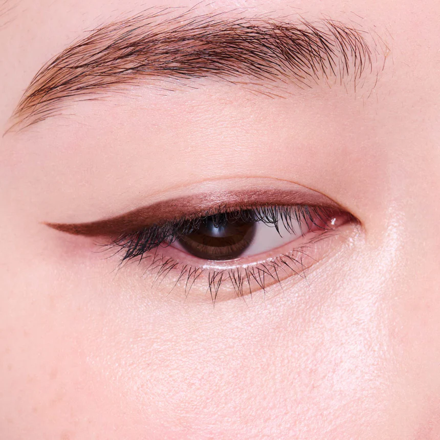 THREE Fun To Funky Liquid Eyeliner - Image 3