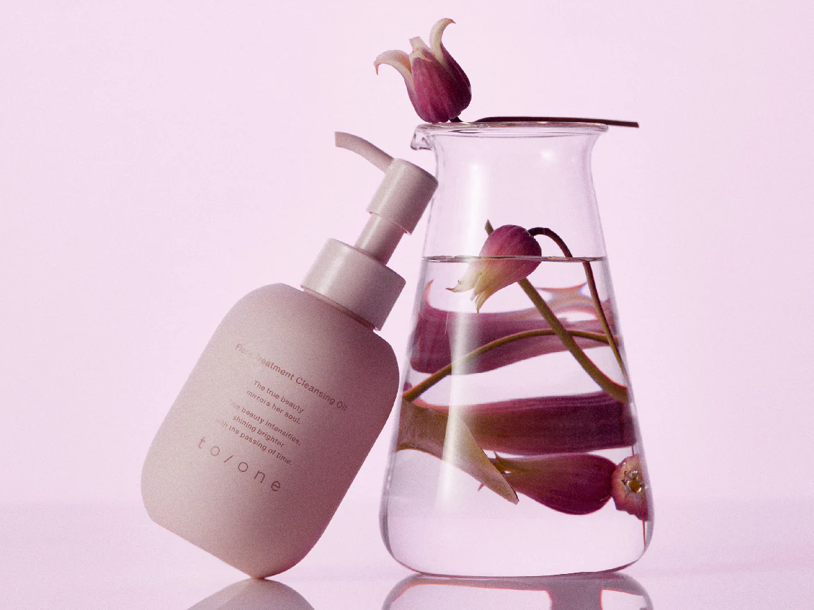 To/one Flora Treatment Cleansing Oil - Image 2